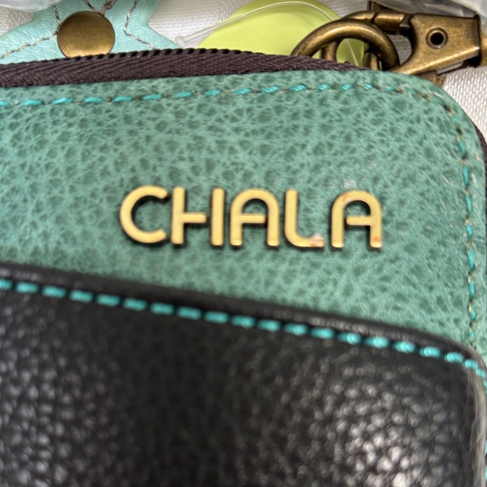 Chala Sea Turtle Brown and Green Crossbody Bag - Picture 2 of 9